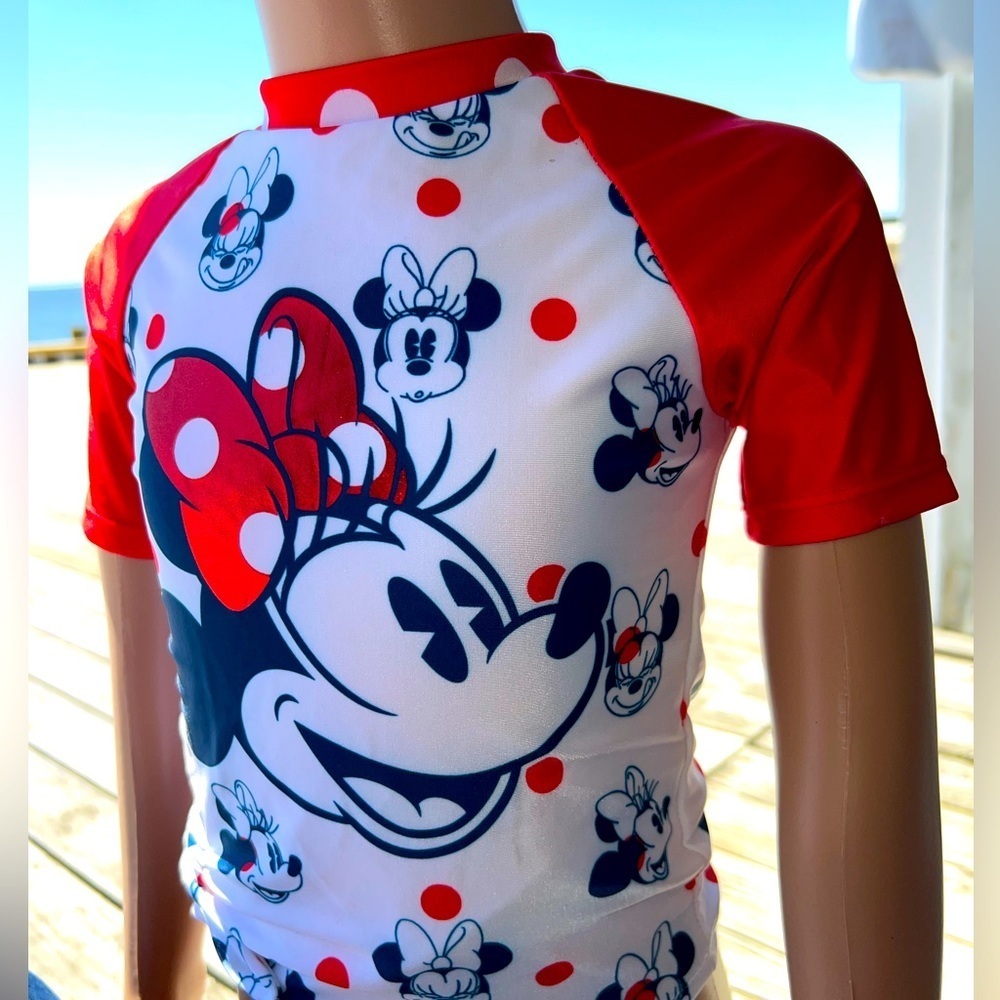 ADORABLE, Little girl’s Disney, Minnie Mouse, rash guard top